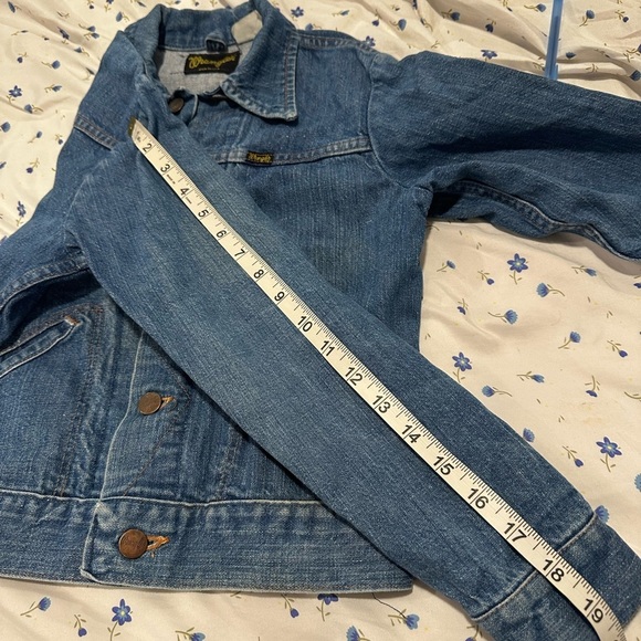 Vintage 1970s Kids Wrangler Denim Trucker Jean Jacket. Copper Logo Buttons. - Picture 5 of 14